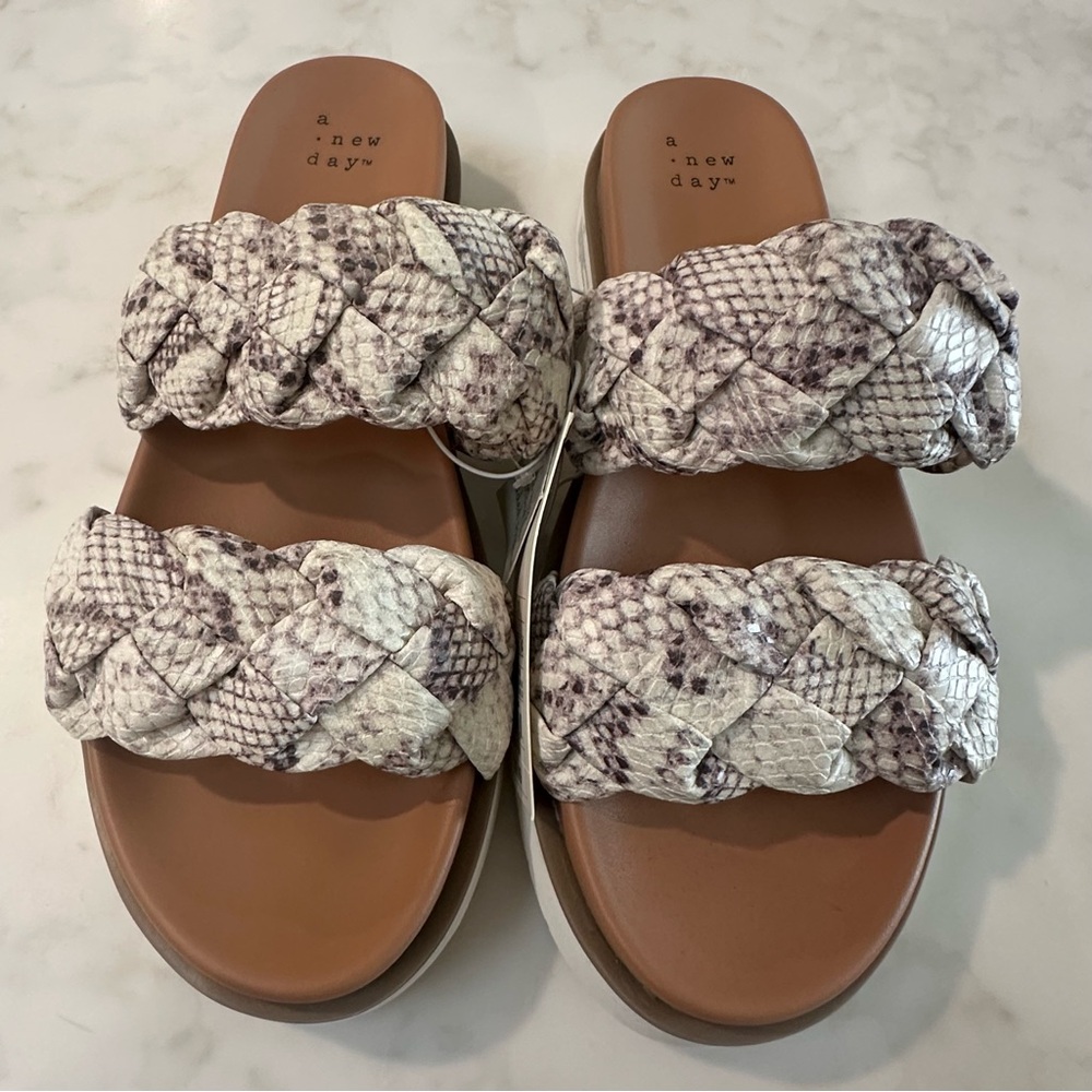 NEW (NWT) a new day Braided faux Snakeskin Slide Sandals. Size 7.5